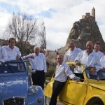 les baladins en 2CV AC