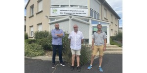 franck-brun-directeur-de-la-federation-departementale-des-chasseurs-de-haute-loire-louis-garnier-le-president-et-hugues-giraud-technicien-photo-nahim-idir-1694456222 (1)